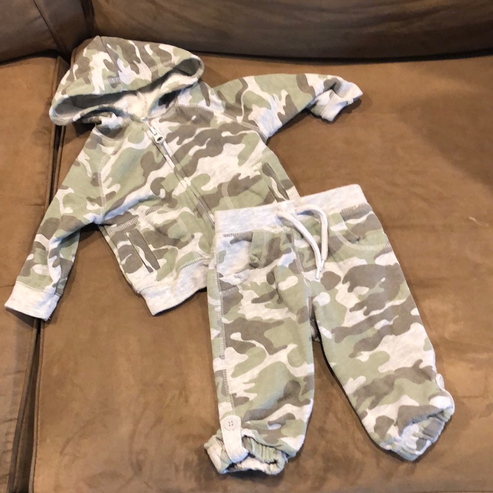 Baby camo set!